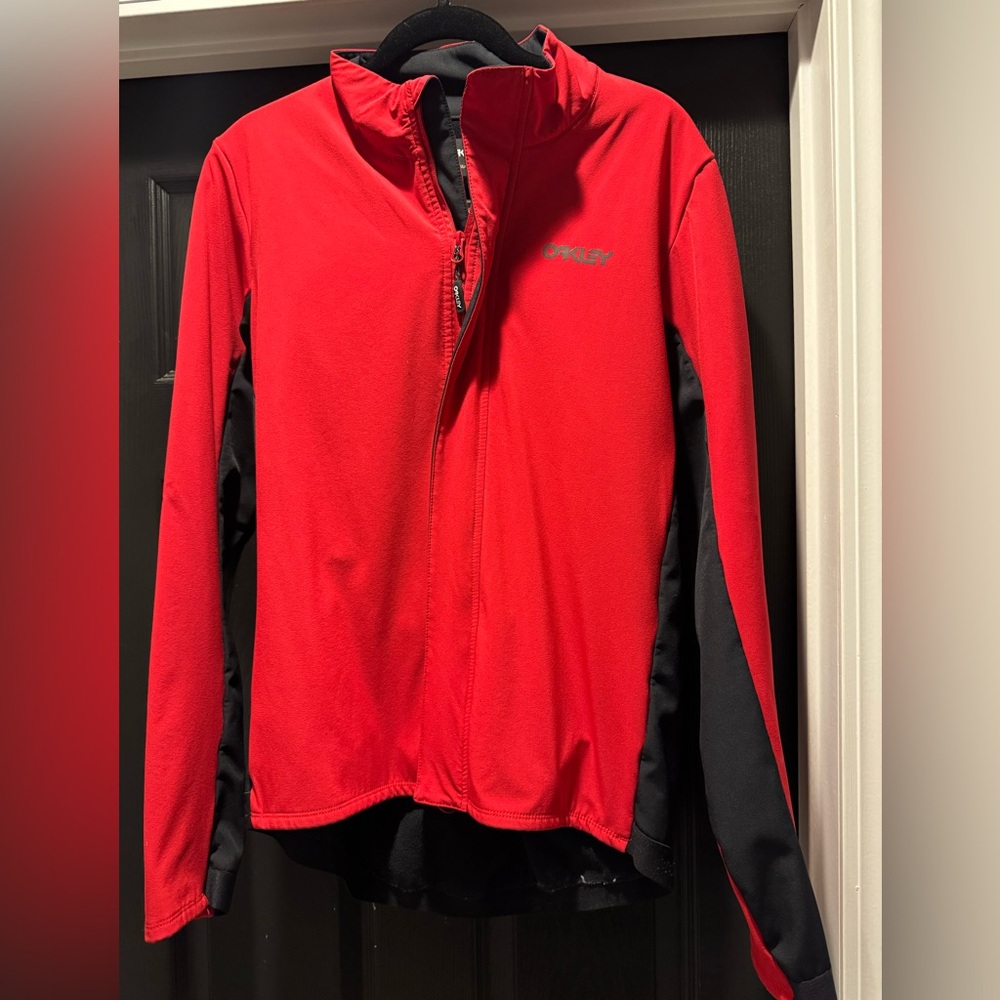 Oakley Black and Red Jacket-Like NEW